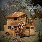 Les De Pyrene Resort