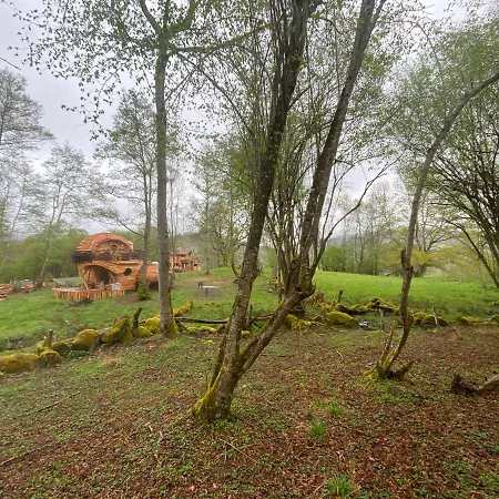 Les De Pyrene Semesteranläggning (resort)