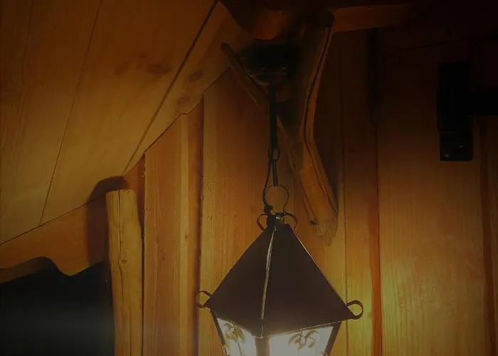 Les De Pyrene Cazarilh