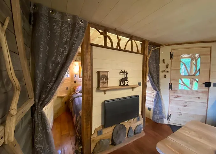 Les De Pyrene Semesteranläggning (resort)