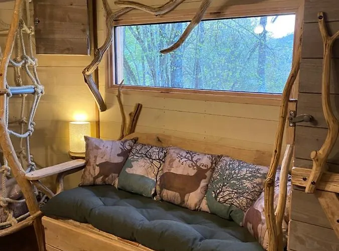 Les De Pyrene * Cazarilh