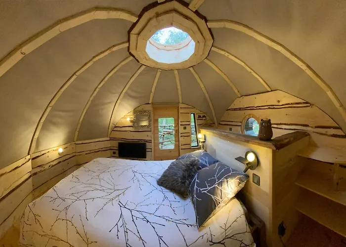 Les De Pyrene Semesteranläggning (resort)