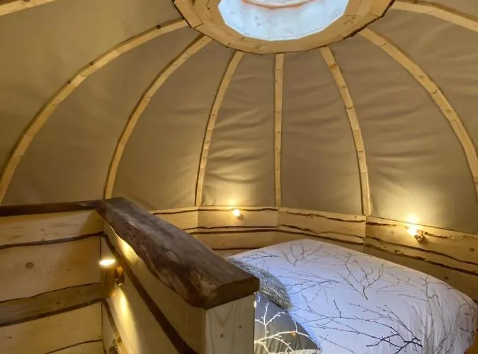 Semesteranläggning (resort) Les De Pyrene