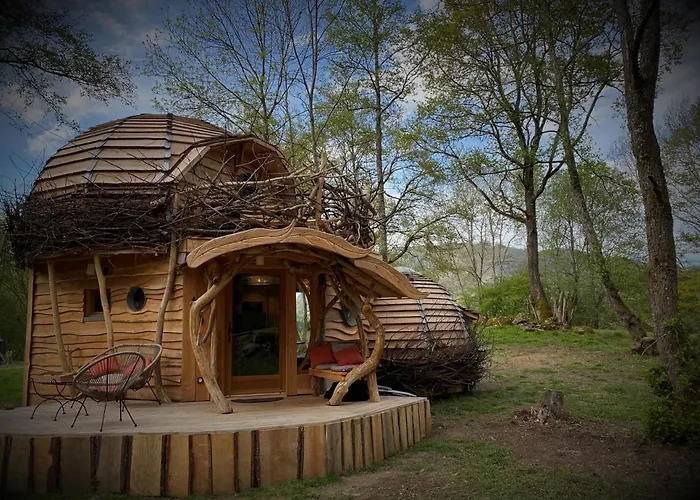 Semesteranläggning (resort) Les De Pyrene