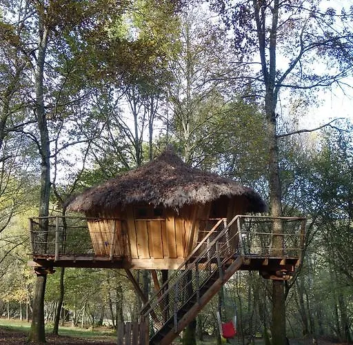 Les De Pyrene Semesteranläggning (resort)