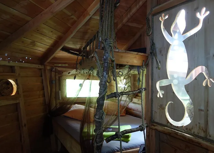 Semesteranläggning (resort) Les De Pyrene *