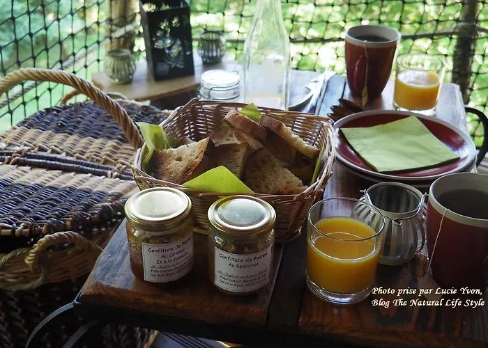 Les De Pyrene Cazarilh