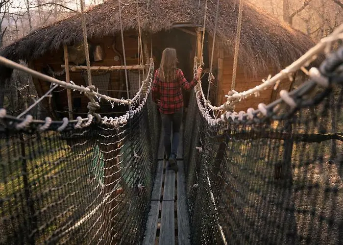 Les De Pyrene Semesteranläggning (resort) Cazarilh