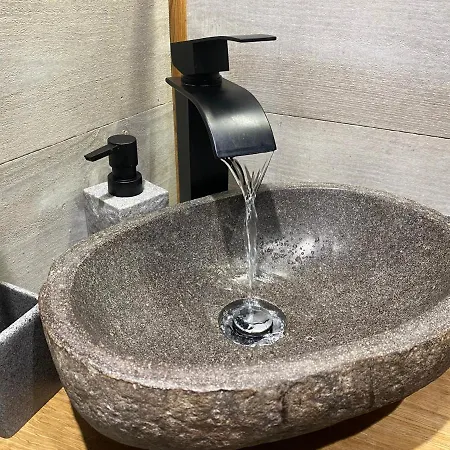 Les De Pyrene Resort