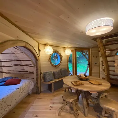 Les De Pyrene Resort