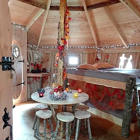 Les De Pyrene Resort