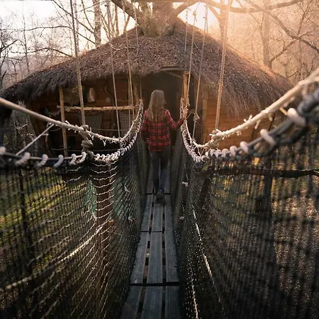 Les De Pyrene Resort Cazarilh